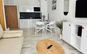 Rodzinny Apartament przy plaży, Bezpłatny parking Dąbki